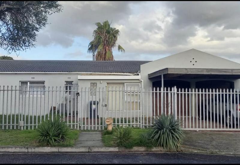 3 Bedroom Property for Sale in Meyerhof Western Cape